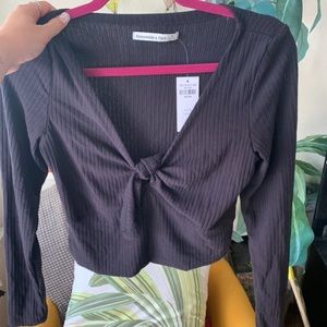 Abercrombie & Fitch long sleeve wrap top